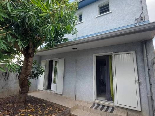 Maison à louer 870 € 4 pièces 2 chambres 75 m² dès le 28/04/2026 La Rivière 97421