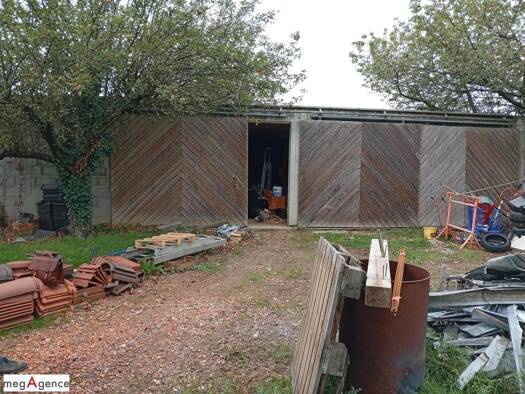 Terrain constructible à vendre 55 000 € 1 800 m² de terrain Zone Verte Cusset 03300