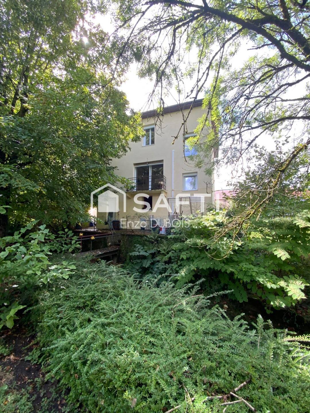 Maison 4 pièces 155 m² · à Érize-la-Brûlée · 155 m² · 150 000 €