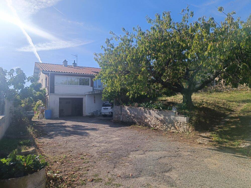 Maison 8 pièces 145 m² · à Boulieu-lès-Annonay · 145 m² · 239 000 €