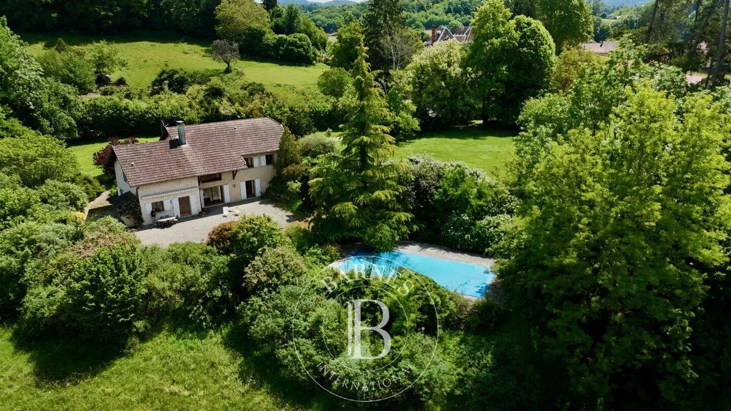 Maison 7 pièces 220 m² · à Belley · 220 m² · 495 000 €