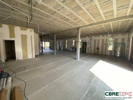 Espace bureau à louer 3 000 € 127 m² de bureaux divisible jusqu'à 127 m² Bidart 64210