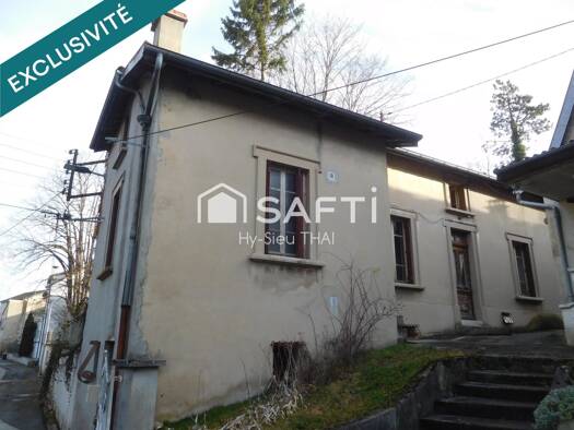 Maison de ville à vendre 159 000 € 7 pièces 3 chambres 137 m² 126 m² de terrain Nierme et Geilles Oyonnax 01100