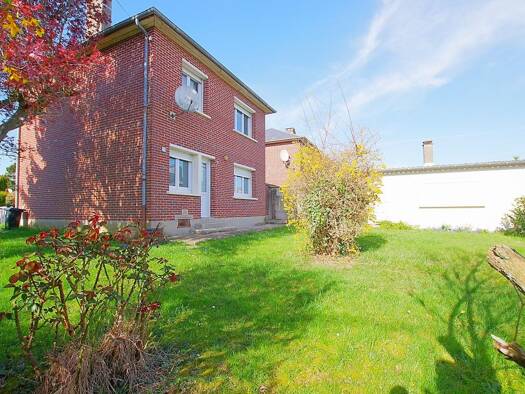 Maison à vendre 138 500 € 5 pièces 3 chambres 80,1 m² 467 m² de terrain Rosières-en-Santerre 80170