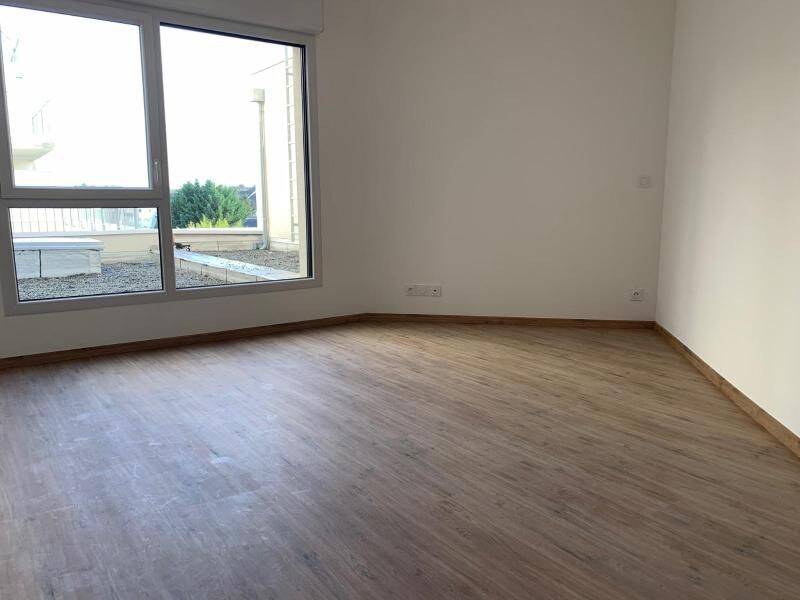Appartement 1 pièce 27 m² · à Couëron · 27 m² · 389 €
