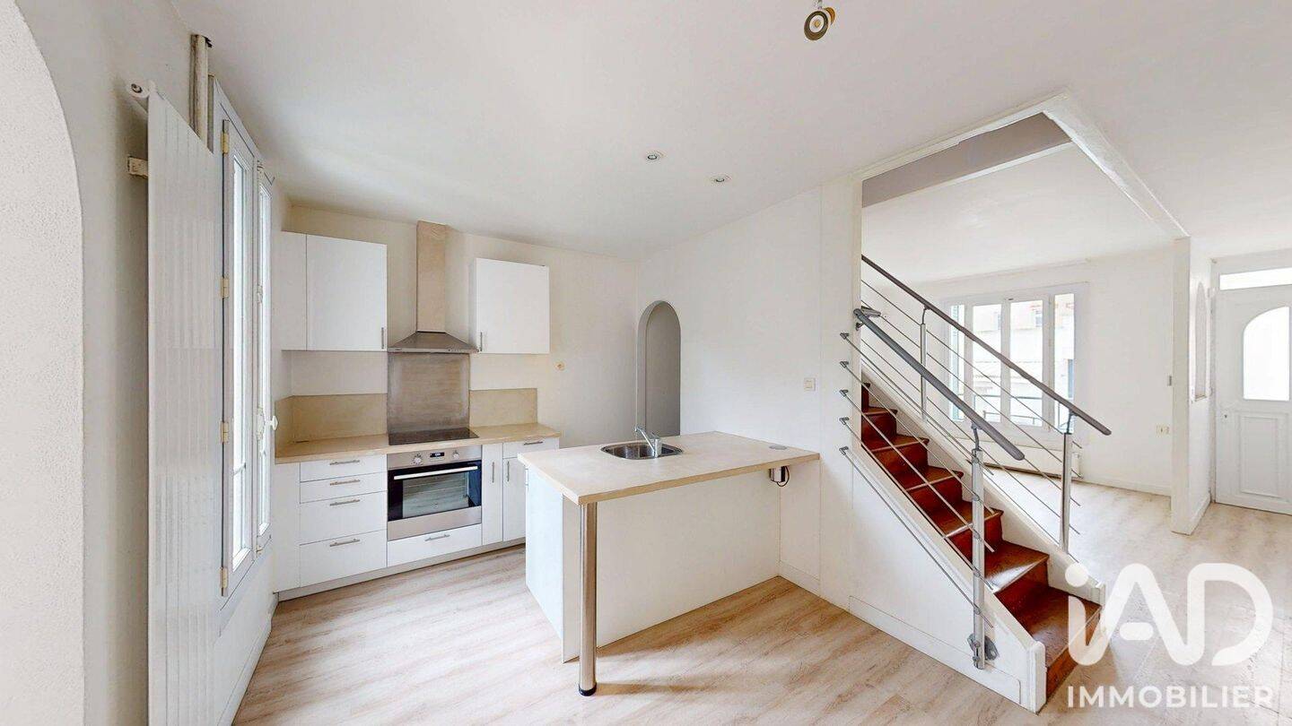 Maison 4 pièces 87 m² · à Courbevoie · 87 m² · 750 000 €