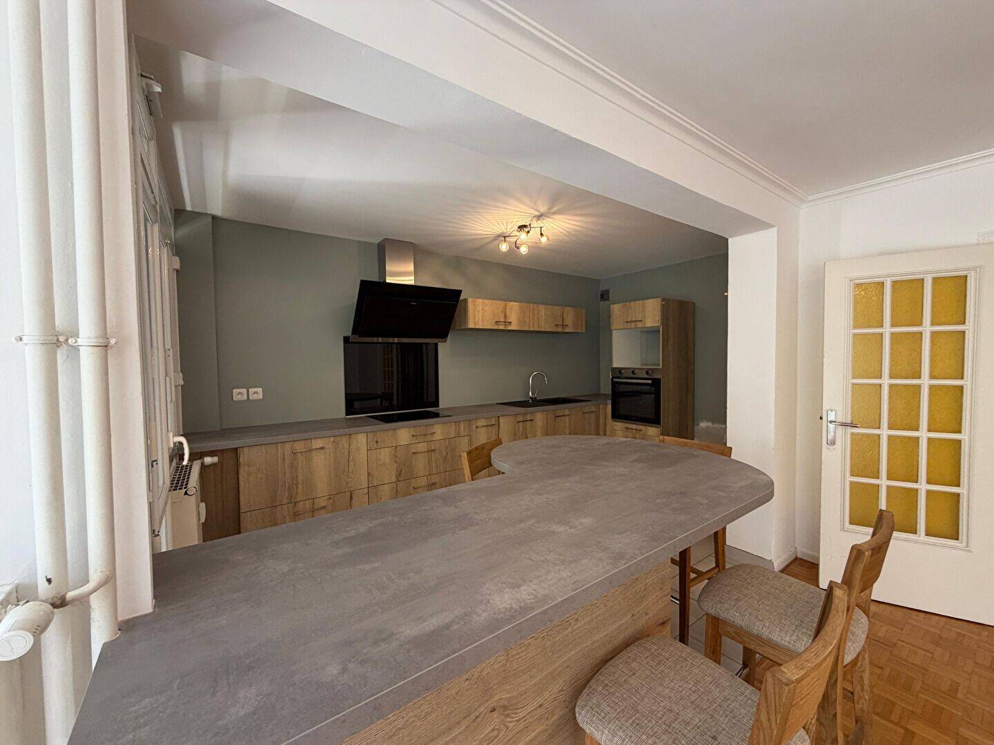 Appartement 5 pièces 99 m² · à Saint-Étienne · 98,7 m² · 850 €/mois