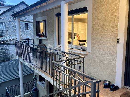 Immeuble à vendre 129 000 € 125 m² Rural Ouest Tulle 19000