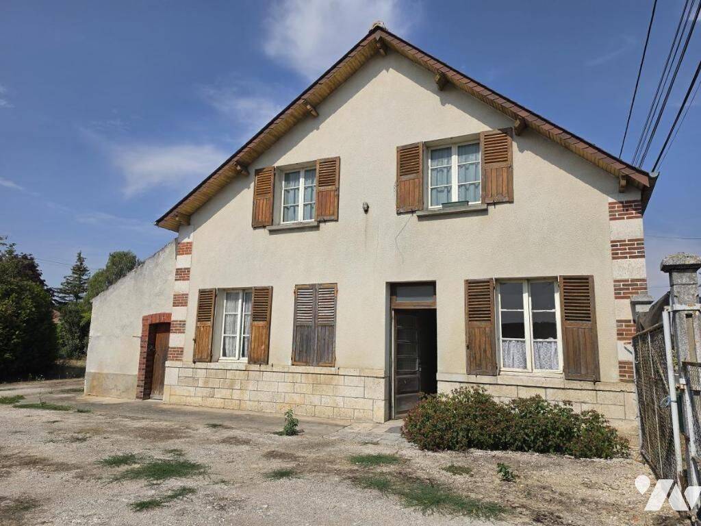 Maison 5 pièces 103 m² · à Treilles-en-Gâtinais · 103 m² · 111 300 €