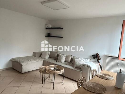 Appartement à vendre 119 000 € 2 pièces 1 chambre 52 m² Étage 5/6 Rive Droite-Apport Paris Gare Corbeil-Essonnes 91100