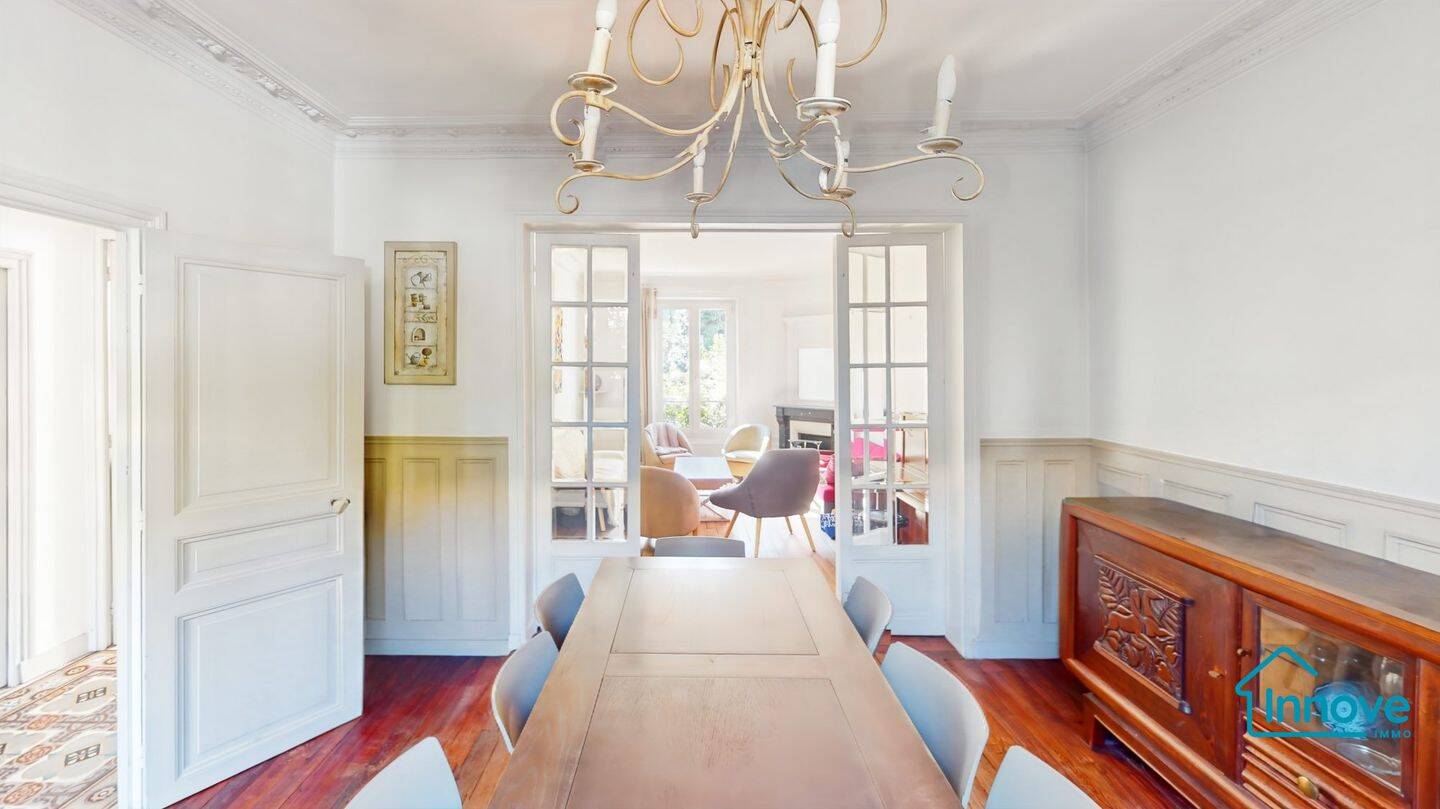 Maison 11 pièces 256 m² · à Meudon · 256,1 m² · 1 480 000 €