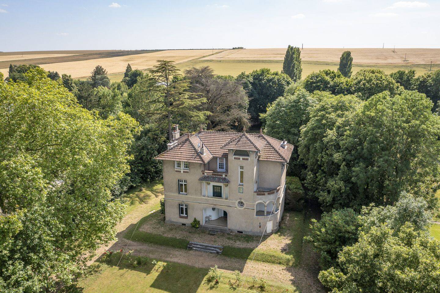 Maison 10 pièces 281 m² · à Rambouillet · 281 m² · 1 260 000 €