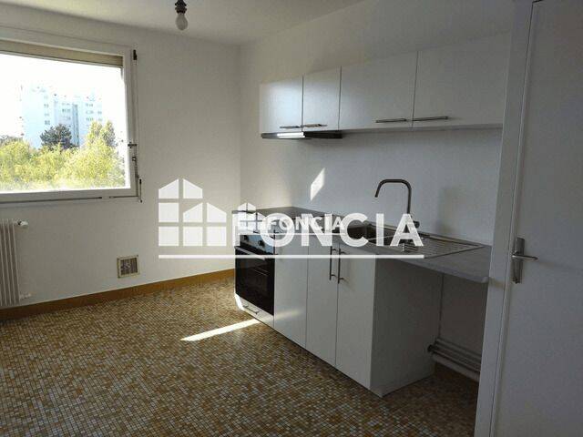 Appartement 2 pièces 48 m² · à Reims · 47,6 m² · 675 €