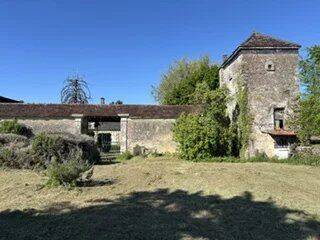 Maison 12 pièces 253 m² · à Cussangy · 253 m² · 275 000 €