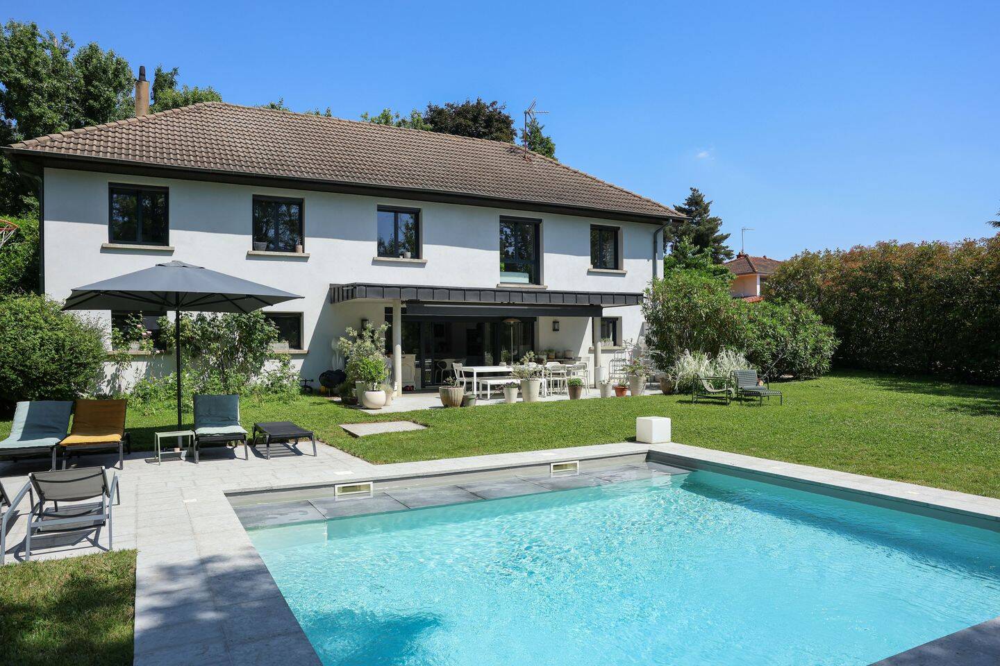Maison 9 pièces 251 m² · à Limonest · 250,7 m² · 1 250 000 €