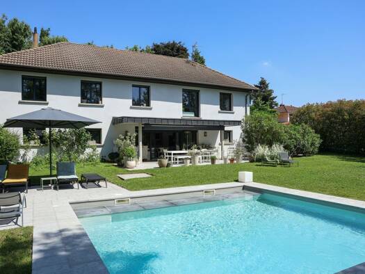 Villa à vendre 1 250 000 € 9 pièces 6 chambres 250,7 m² 1 496 m² de terrain Limonest 69760
