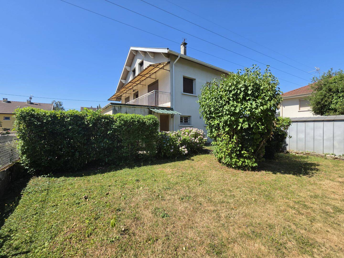 Maison 10 pièces 195 m² · à Bourg-en-Bresse · 195 m² · 295 000 €