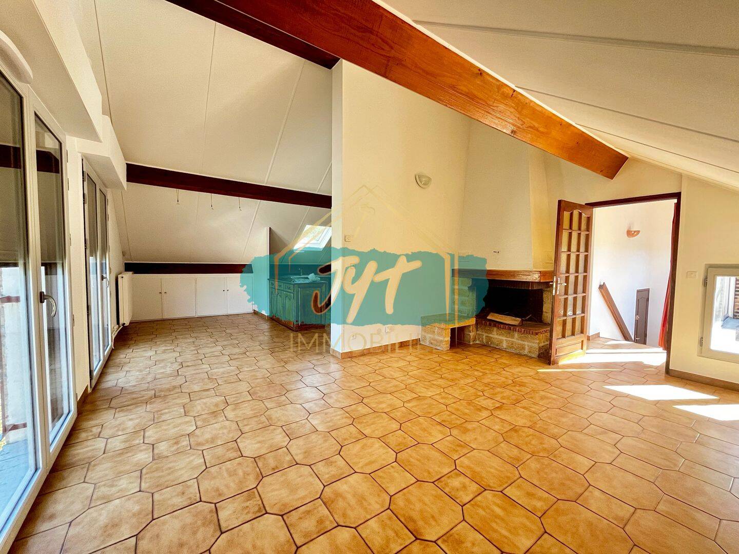 Appartement 3 pièces 70 m² · à Écouen · 70,2 m² · 1 200 €
