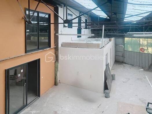 Local commercial à vendre 140 000 € 308 m² de surface de vente Saint-Jean-de-Losne 21170