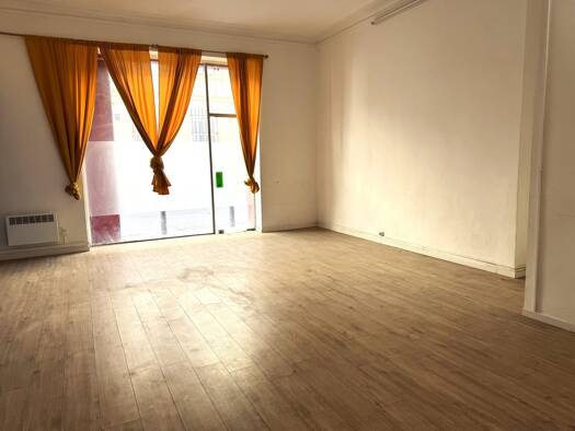 Local commercial à vendre 260 000 € 69 m² de surface de vente Marseille 1er arrondissement 13001