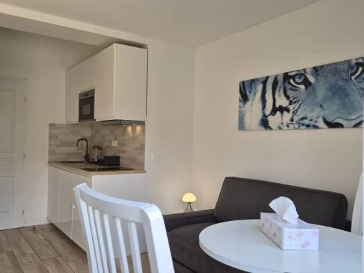 Appartement à louer - Première occupation 1 000 € 1 pièce 22 m² RDC dès le 31/03/2026 La Rapie Bagneux 92220