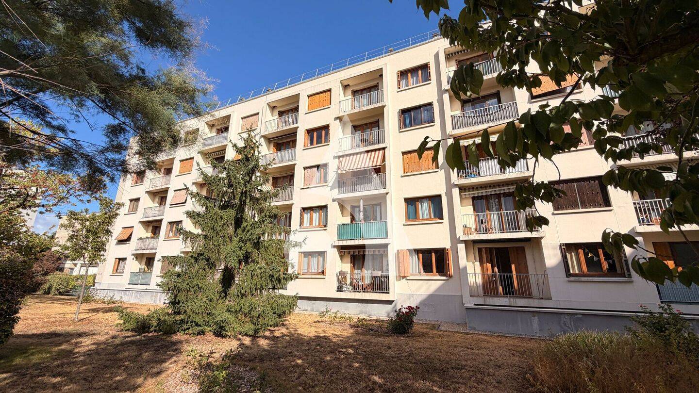 Appartement 2 pièces 46 m² · à Viry-Châtillon · 45,6 m² · 895 €/mois