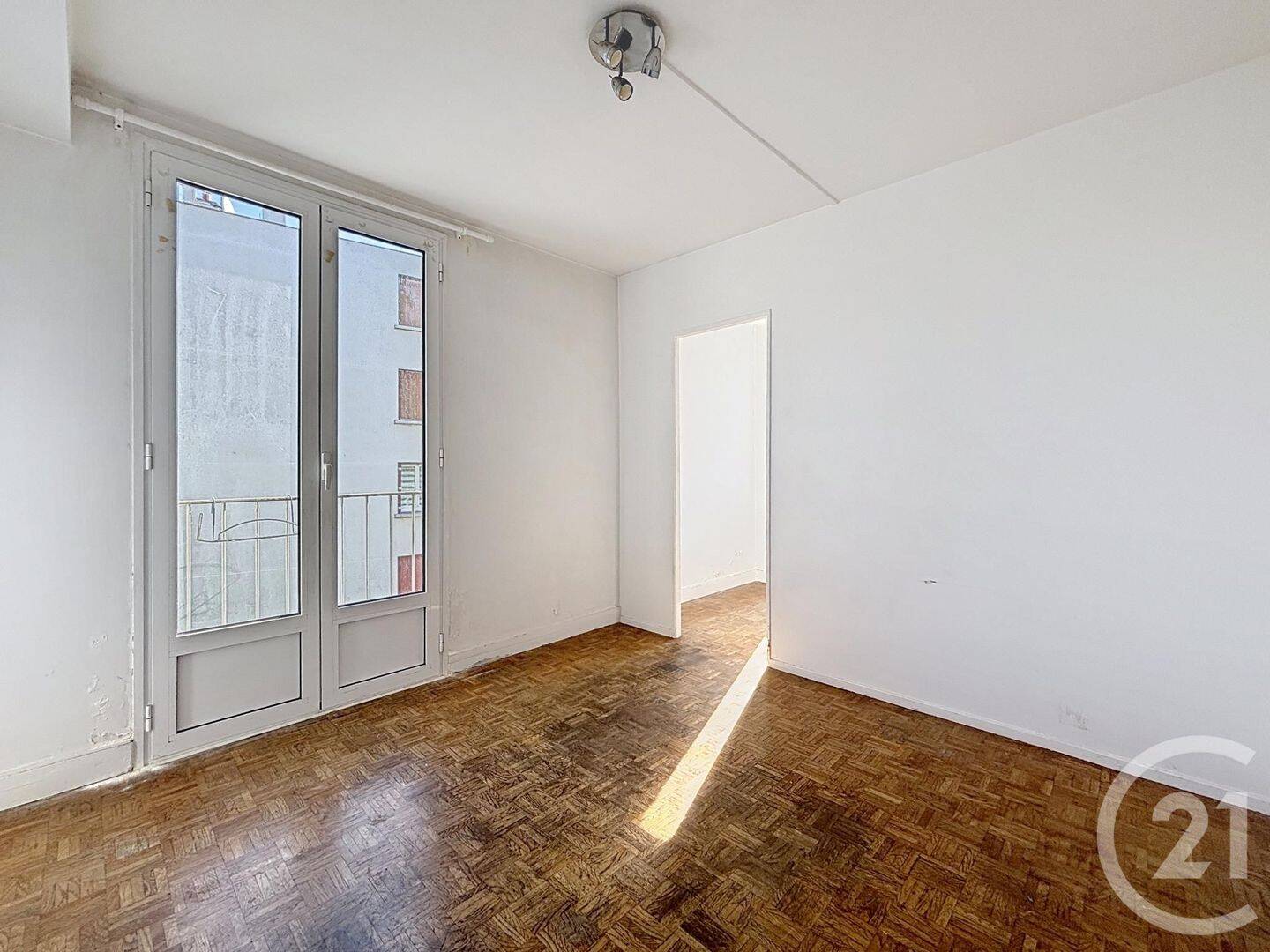 Appartement 1 pièce 29 m² · à Thiais · 29 m² · 119 000 €