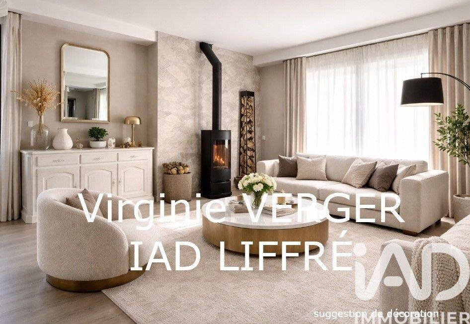 Maison 8 pièces 180 m² · à Liffré · 180 m² · 440 000 €