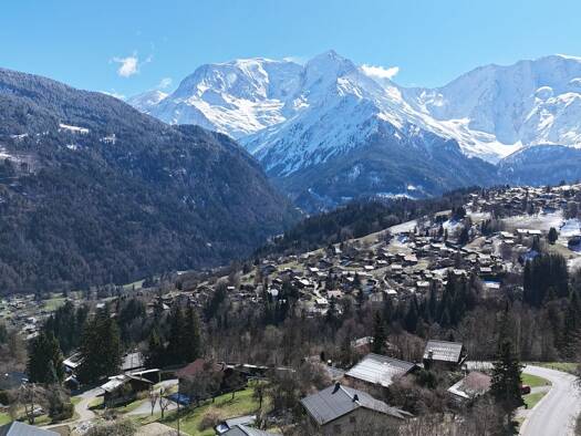 Terrain constructible viabilisé à vendre 485 000 € 1 065 m² de terrain Saint-Gervais-les-Bains 74170