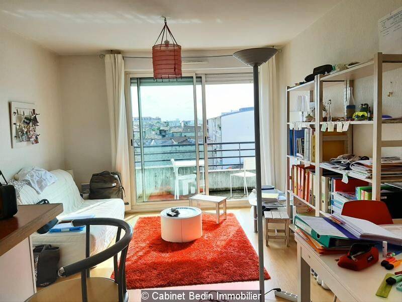 Appartement 2 pièces 34 m² · à Bordeaux · 34 m² · 825 €