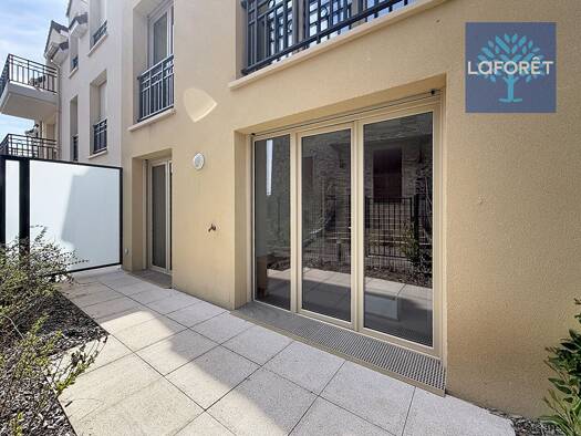 Appartement à louer - Première occupation 950 € 2 pièces 1 chambre 41 m² RDC Centre Ville Le Perray-en-Yvelines 78610