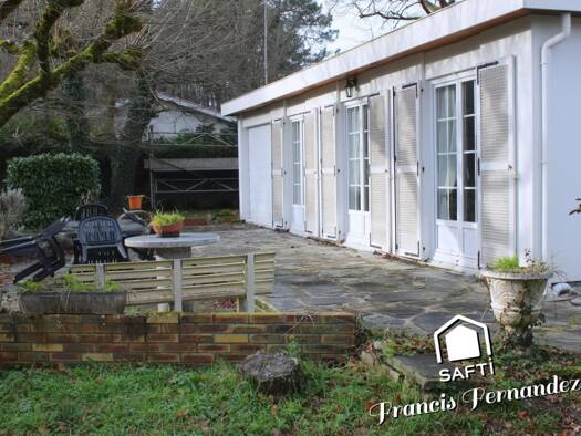 Maison à vendre 270 000 € 5 pièces 3 chambres 102 m² 4 019 m² de terrain Saint-Sauveur 33250