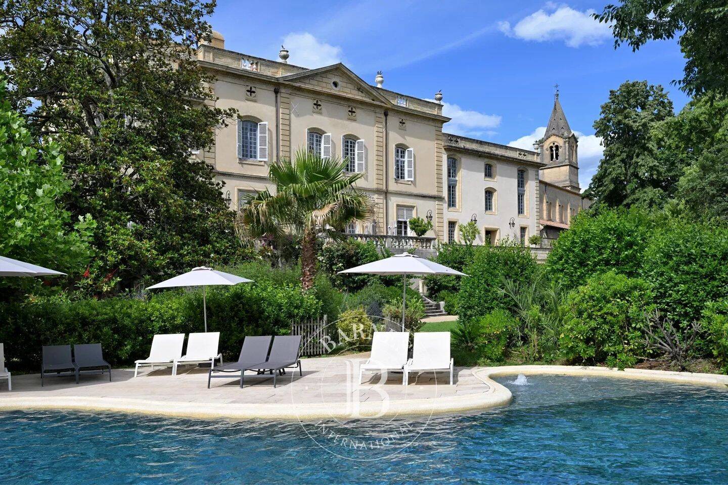 Maison 25 pièces 729 m² · à Uzès · 729 m² · 7 900 000 €