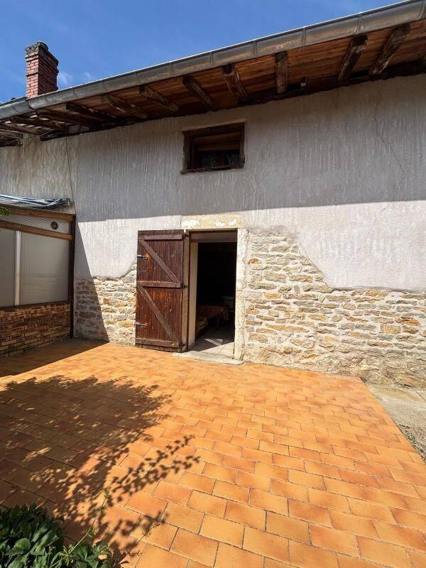 Maison 5 pièces 141 m² · à Polliat · 140,6 m² · 149 000 €