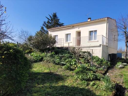 Maison à vendre 260 000 € 4 pièces 3 chambres 106 m² 1 160 m² de terrain Marans 17230