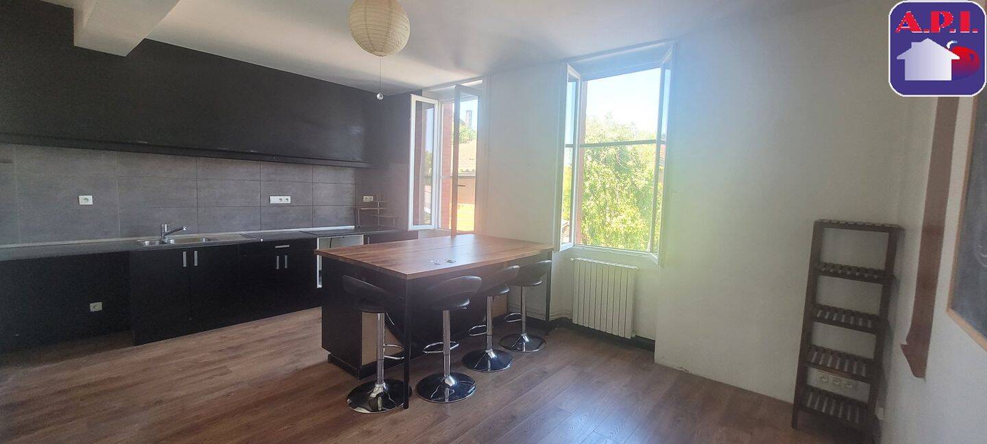 Maison 5 pièces 198 m² · à Pamiers · 198 m² · 1 000 €/mois