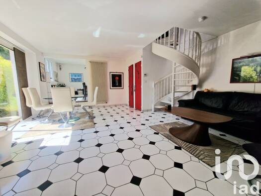 Maison à vendre 274 000 € 4 pièces 3 chambres 110 m² 645 m² de terrain Gironville-sur-Essonne 91720