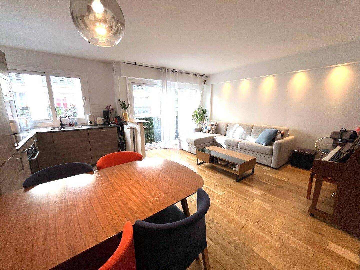 Appartement 2 pièces 53 m² · à Paris 17ème Arrondissement · 53 m² · 2 300 €