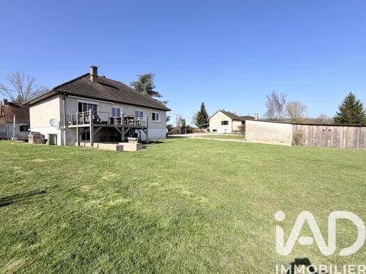 Maison à vendre 149 000 € 8 pièces 5 chambres 150 m² 7 723 m² de terrain Vandenesse 58290