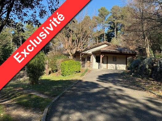 Maison de plain-pied à vendre 265 000 € 4 pièces 3 chambres 100 m² Ucel 07200