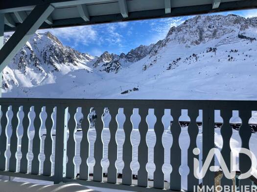 Appartement à vendre 88 000 € 1 pièce 28 m² Étage 3/3 Secteur Montagne Bagnères-de-Bigorre 65200