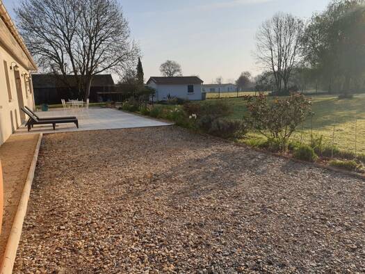 Maison à vendre 258 000 € 5 pièces 3 chambres 116 m² 5 145 m² de terrain Coulombiers 86600