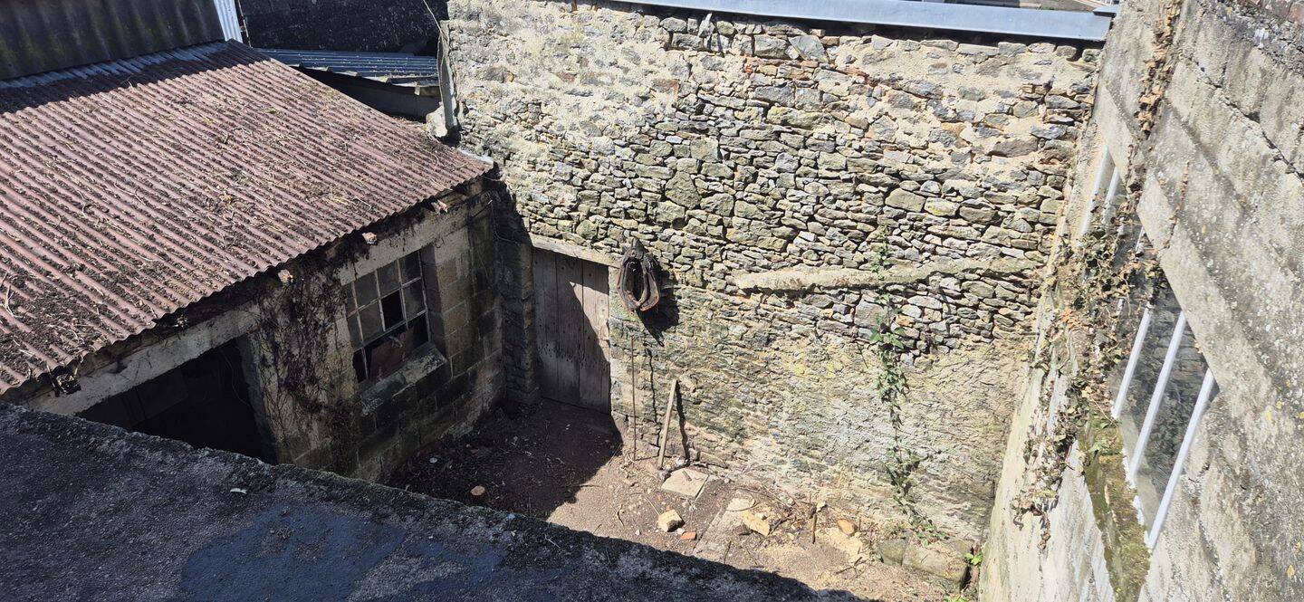 Maison 5 pièces 90 m² · à Soulgé-sur-Ouette · 90 m² · 65 000 €