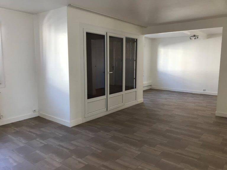 Appartement 5 pièces 109 m² · à Louviers · 109 m² · 832 €/mois