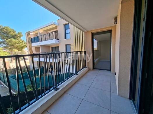 Appartement à louer 534 € 2 pièces 1 chambre 41,3 m² Étage 1/2 Le Grau d'Agde Agde 34300