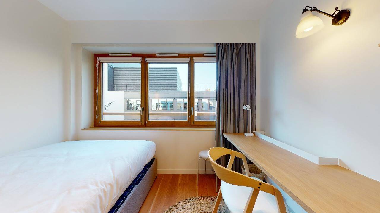Appartement 1 pièce 15 m² · à Paris 17ème Arrondissement · 15 m² · 1 690 €
