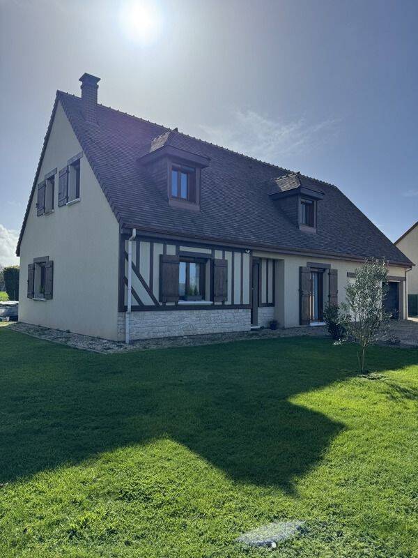 Maison 6 pièces 158 m² · à La Rivière-Saint-Sauveur · 158 m² · 492 000 €