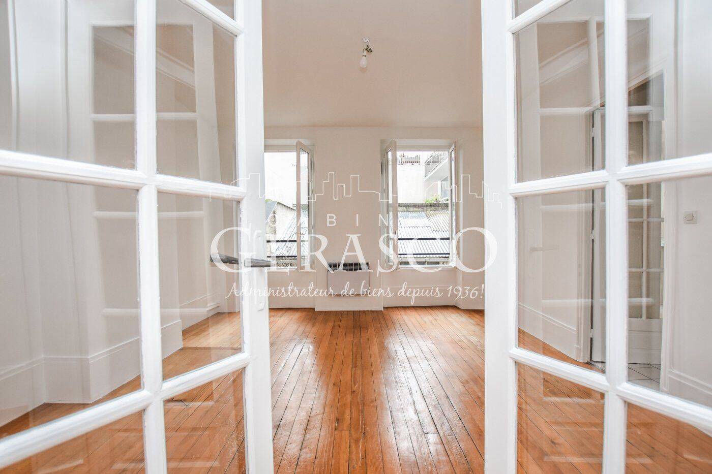 Appartement 2 pièces 48 m² · à Paris 17ème Arrondissement · 48,4 m² · 1 335 €