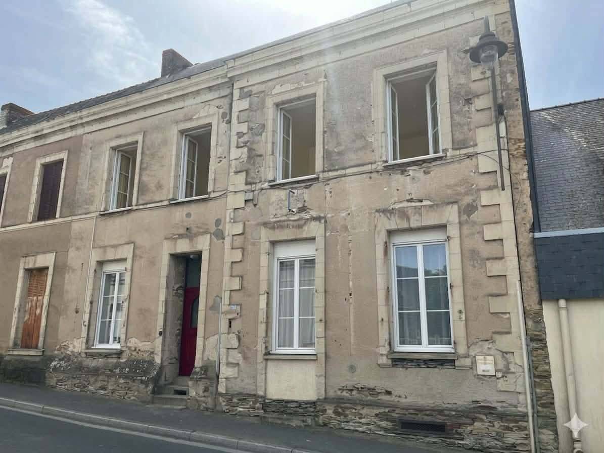 Maison 6 pièces 128 m² · à Ombrée d'Anjou · 128 m² · 129 500 €
