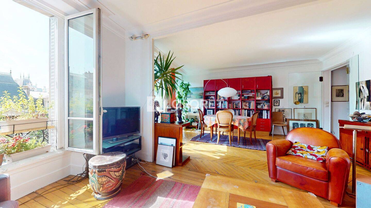 Appartement 4 pièces 91 m² · à Paris 10ème Arrondissement · 91,4 m² · 839 000 €